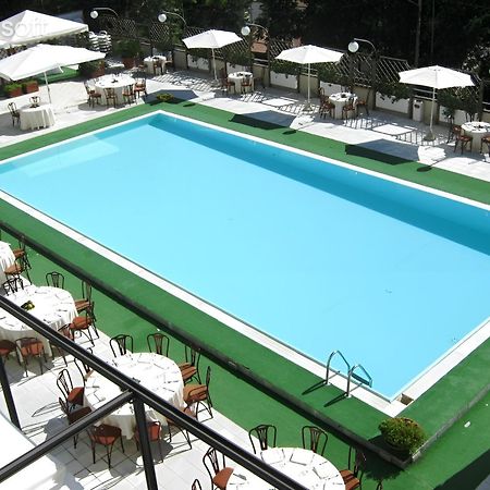 Hotel Du Parc Atri Luaran gambar