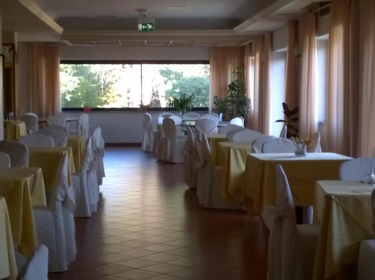 Hotel Du Parc Atri Luaran gambar