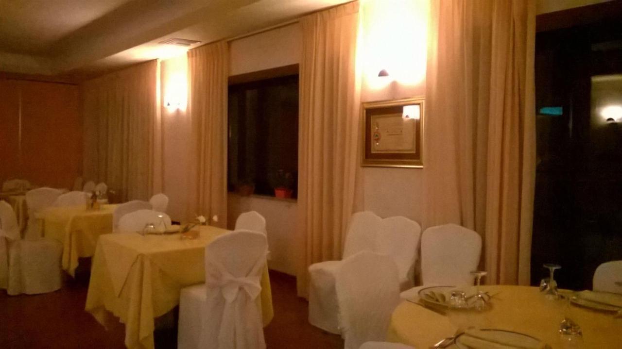 Hotel Du Parc Atri Luaran gambar