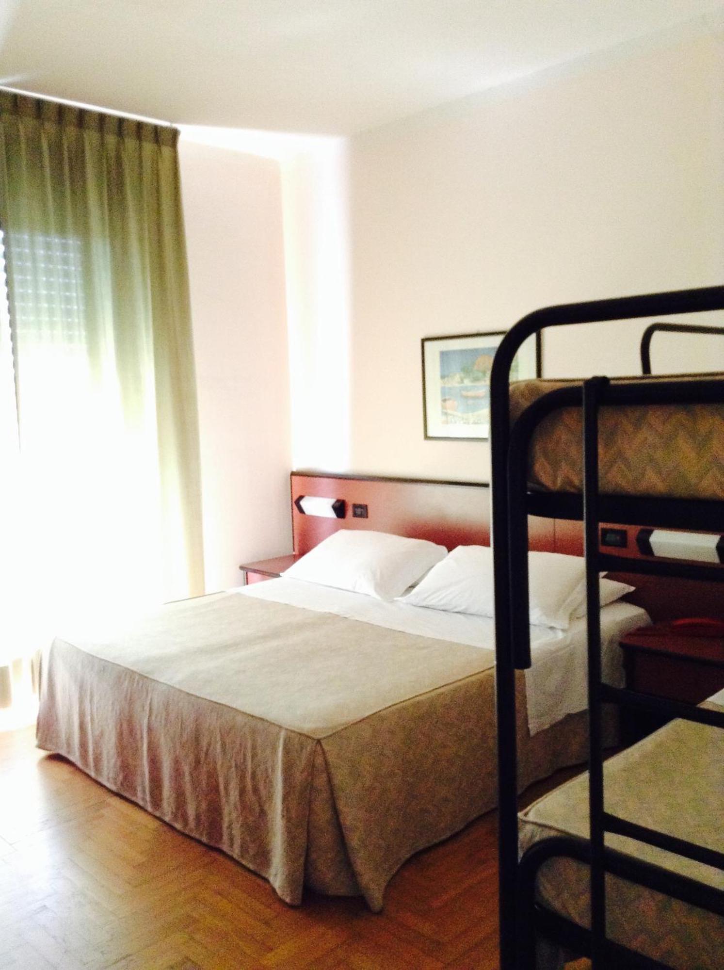 Hotel Du Parc Atri Luaran gambar