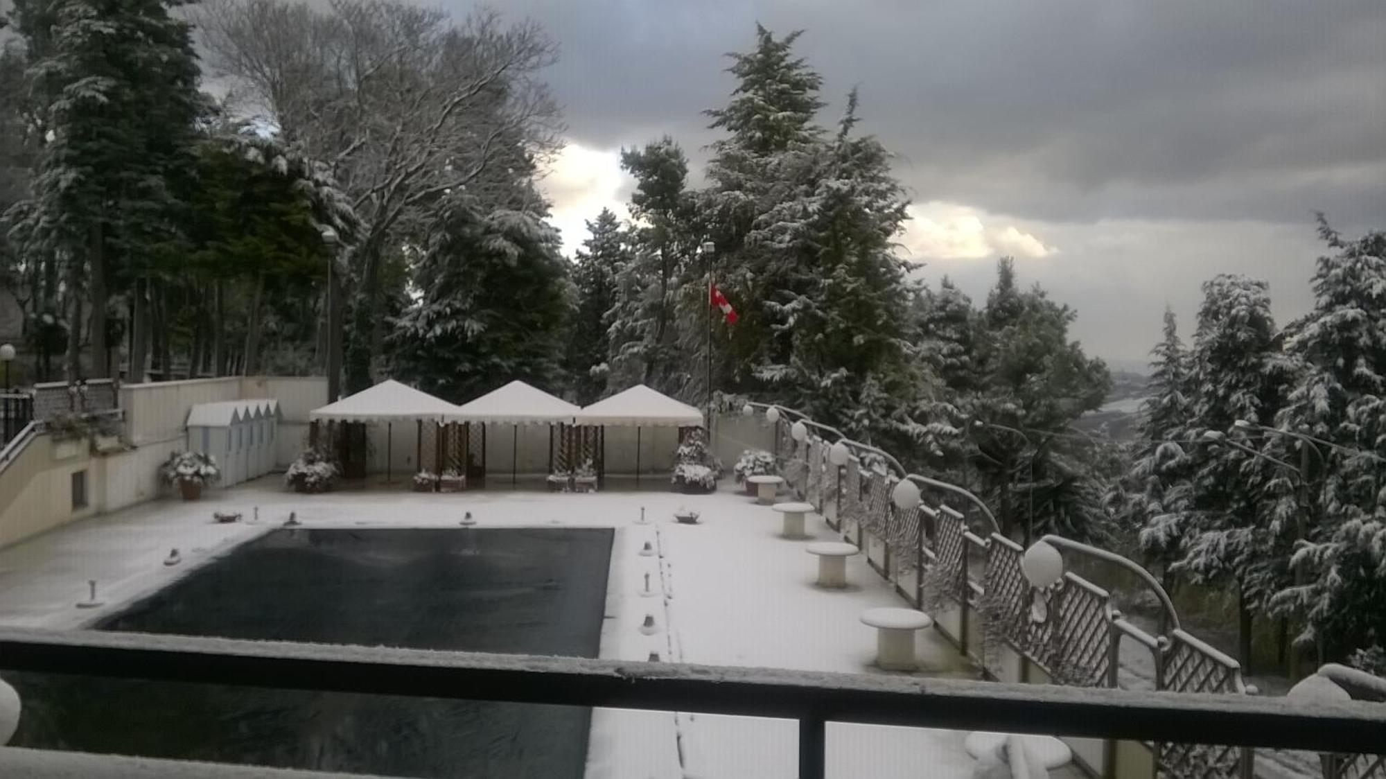 Hotel Du Parc Atri Luaran gambar